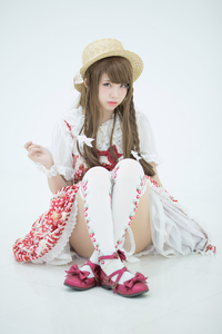 Enako_Little Tea_Enako_Little Tea Party_Red-17P