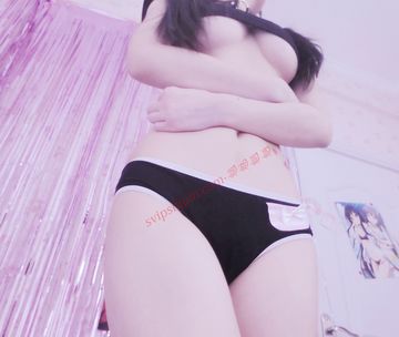 双马尾少女赛高酱-私定黑丝漏乳内衣-24P